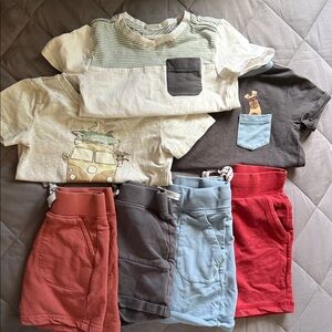 Huge bundle 18m out fits boy/girl